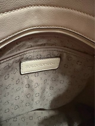 Borsa Beige con Dettagli Oro