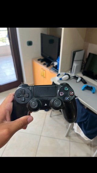 Playstation 4 Slim 870GB
