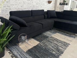 Sofá-rinconera en negro terciopelo