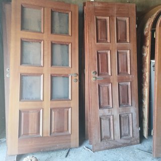 Puertas de madera con cristal