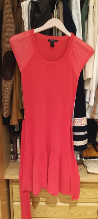Vestido rojo con cinturón