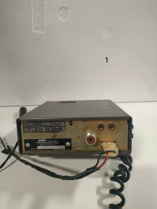 Emisora Radioaficionado Intek Gris