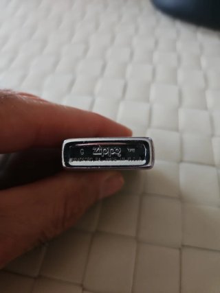 Zippo Slim 1991 USA - Grabado Floral