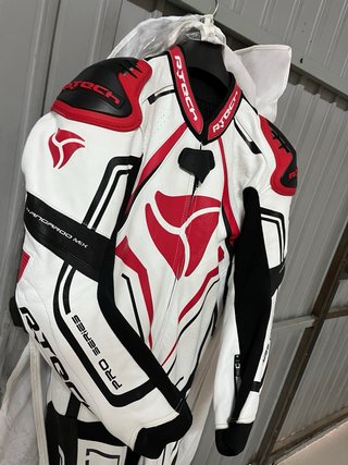 Mono de moto R-TECH 1 PC Talla L “NUEVO”