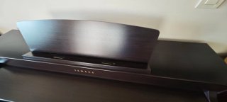 Piano Digital Yamaha Clavinova CLP-575R