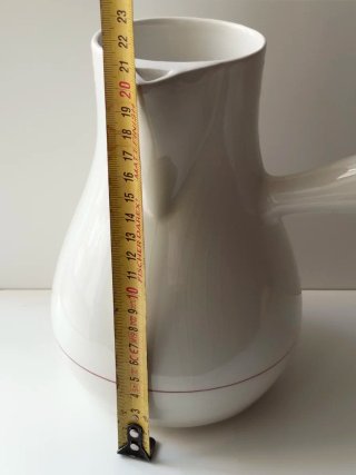 Jarra La Cartuja Porcelana Blanca