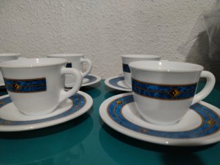 Juego de tazas de desayuno y café