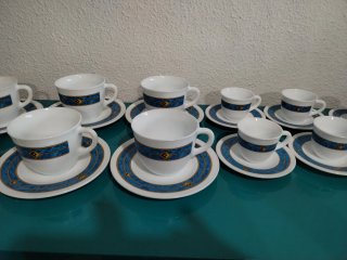 Juego de tazas de desayuno y café