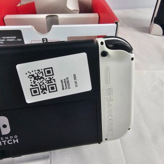 Nintendo Switch OLED Bianco/Nero
