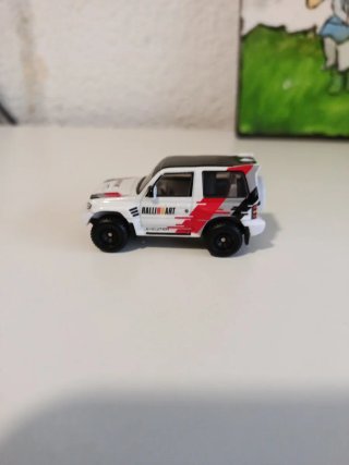 Hotwheels Premium Mitsubishi Pajero Evolution