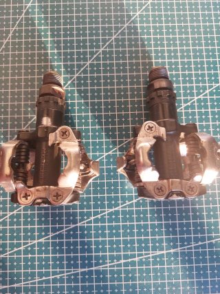 Pedales Shimano PD-M520 Automáticos