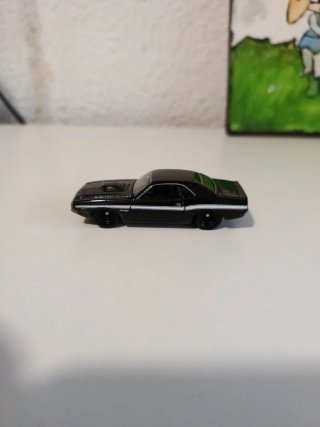 Hotwheels 70 Challenger Premium