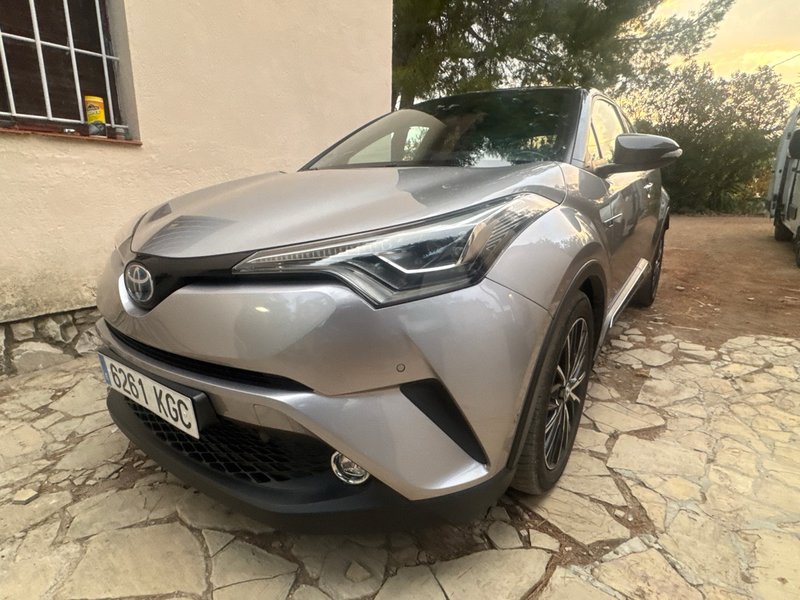 Toyota C-HR 2019 - foto 1
