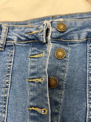 Falda vaquera midi con botones Talla 36