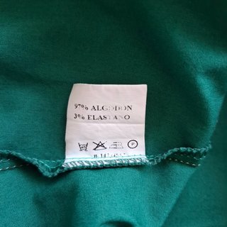 Camisa entallada Aire Woman verde y rosa