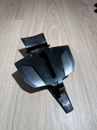 Portamatriculas MT09 2025