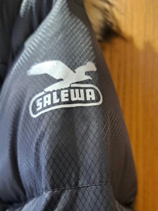Plumífero Salewa Negro