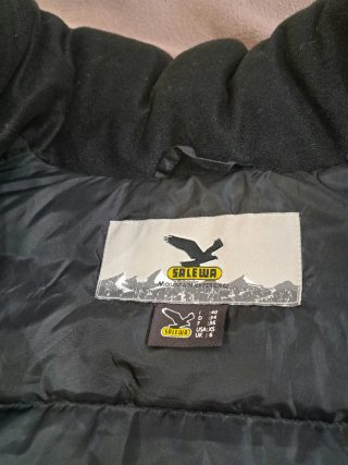 Plumífero Salewa Negro