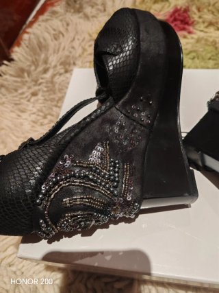 Zapatos de cuña Farrutx negros
