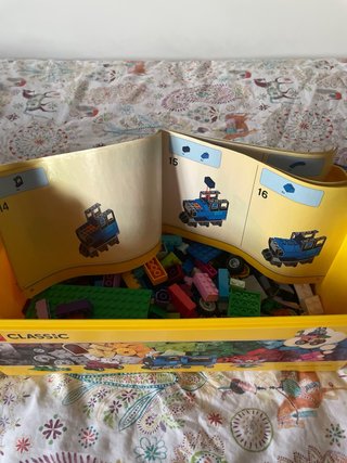 Caja de LEGOs