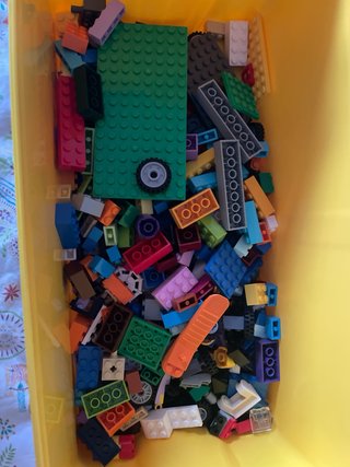 Caja de LEGOs