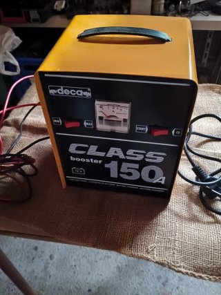 Cargador Baterías Deca Class 150A