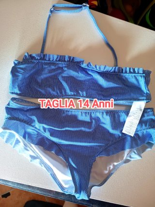 Costume a righe blu e bianche taglia 14 anni
