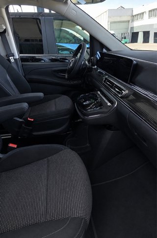 Mercedes-Benz Clase V 2025