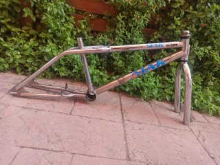 Cuadro Atak y llantas Star X