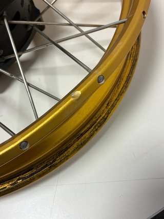Llanta BMW R1250GS Dorada