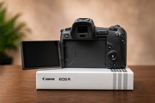 Canon EOS R Full Frame Mirrorless – Como Nueva