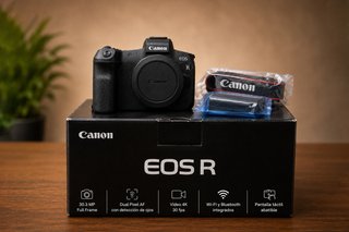 Canon EOS R Full Frame Mirrorless – Como Nueva