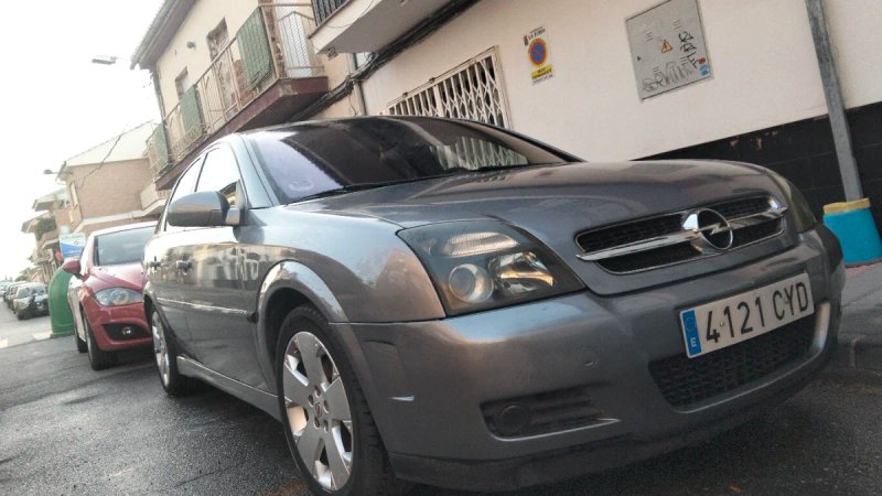Opel Vectra 2004 - foto 1