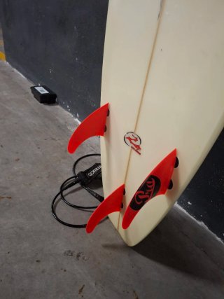 Tabla de surf de fibra 6'2 Eukaliptus