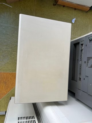 Mesa auxiliar estantería beige