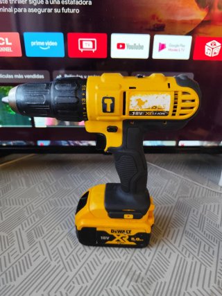Taladro Dewalt DCD776D2K