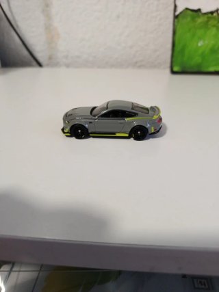 Hot Wheels Premium 16 Ford Mustang RTR Spec 5