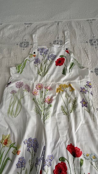 Mono floral 3XL/48 NUEVO sin usar