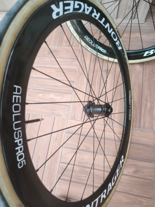 Ruedas carretera carbono bontrager Aeolus tubeles