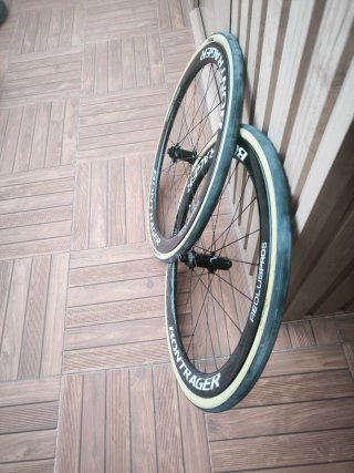 Ruedas carretera carbono bontrager Aeolus tubeles