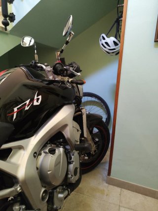 Yamaha FZ6 2004