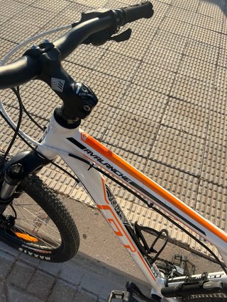 Bici Montaña GT Avalanche 3.0