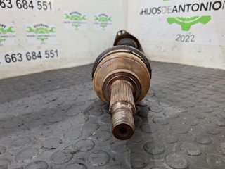 Palier transmision 93852699 opel vivaro * 106884