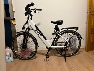 Bicicleta Eléctrica ESKUTE C100 bateria 4hr