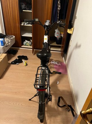 Bicicleta Eléctrica ESKUTE C100 bateria 4hr