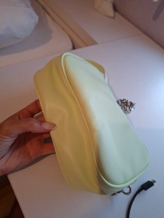 Bolso Bershka verde/amarillo