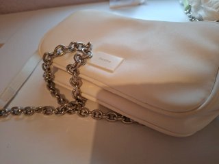 Bolso Bershka blanco