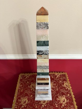 Grande Obelisco Marmo Multicolore