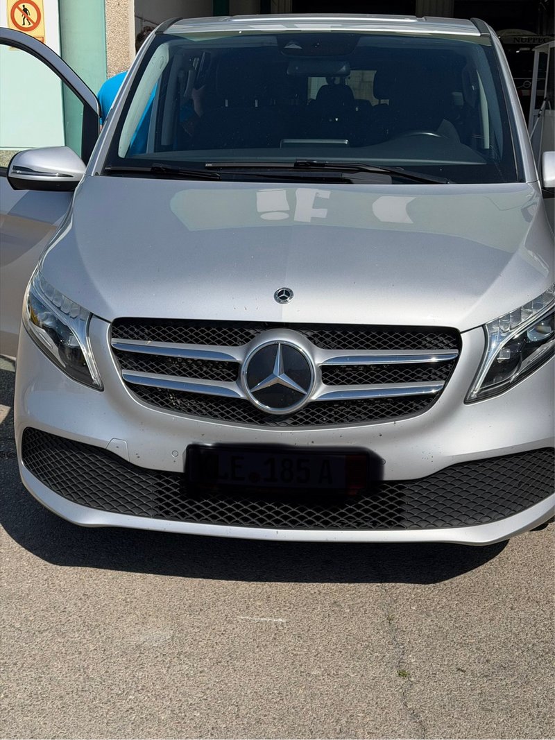 Mercedes V clase 220d  año 2022 - foto 1