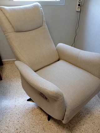 Sillón relax giratorio beige